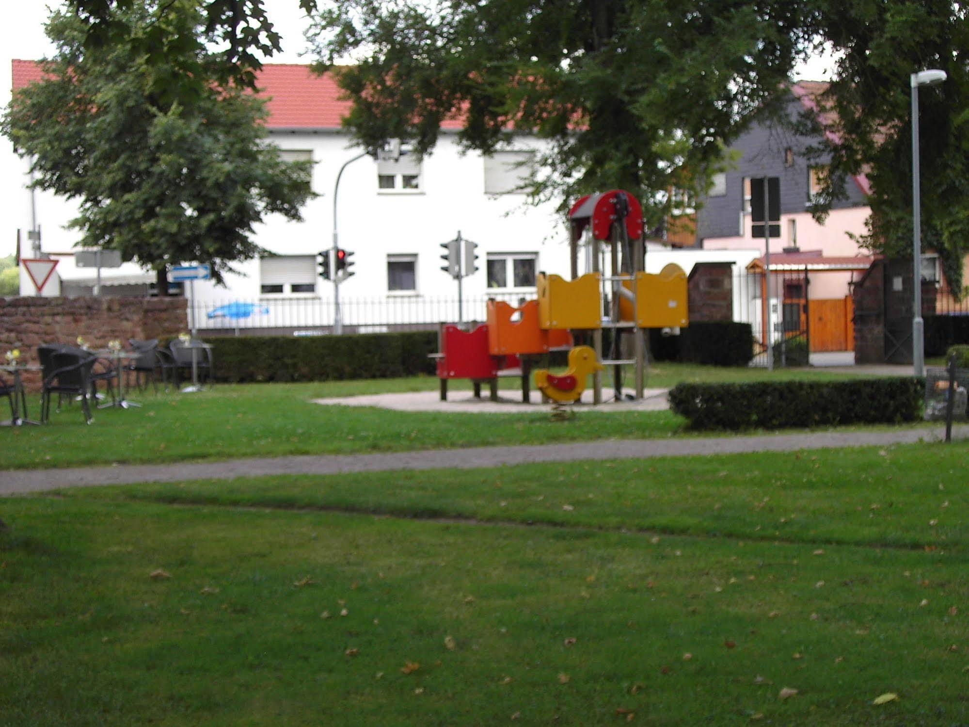 Hessisches Haus Hotel Rossdorf  Exterior foto